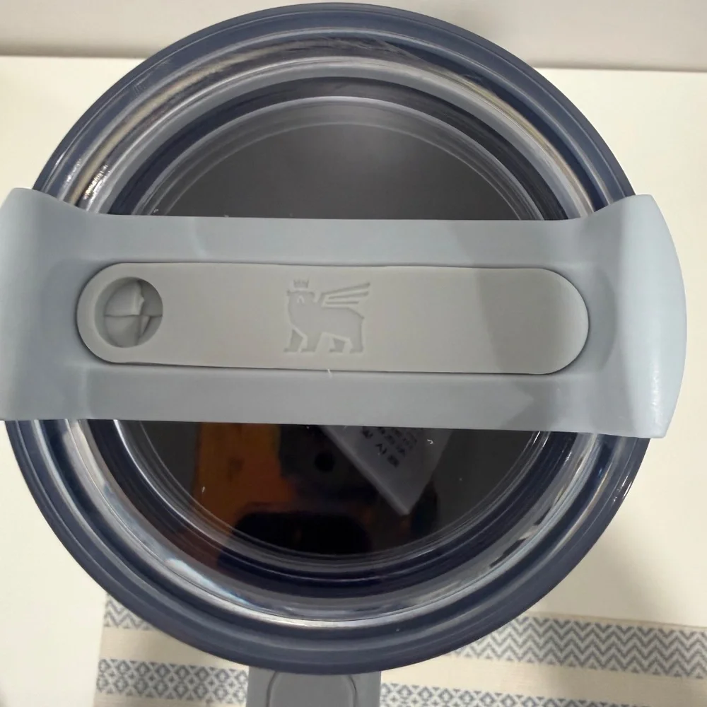 Stanley x LoveShackFancy Everblooming Rosettes  40 OZ Quencher Blue Tumbler - Picture 8 of 8